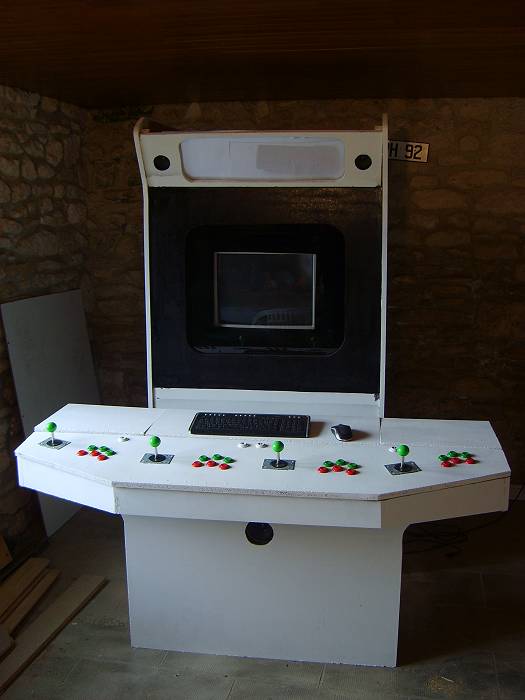 tools: 45 € Some details must be finished : marquee and control panel . saint's note - site is French